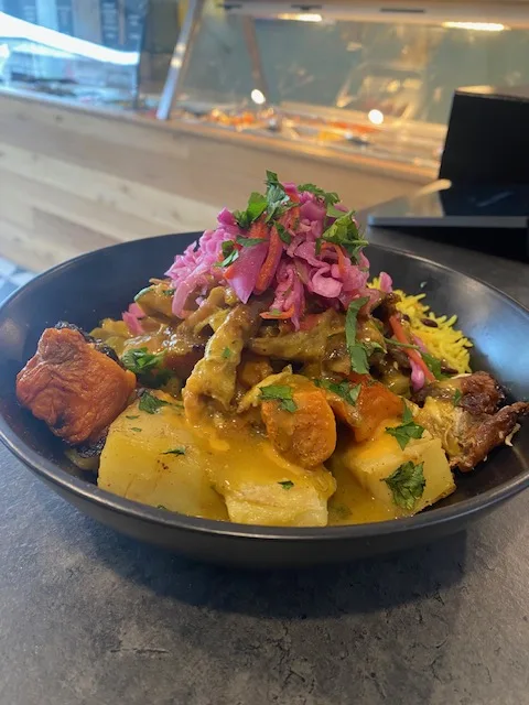 Chicken bowl with sides