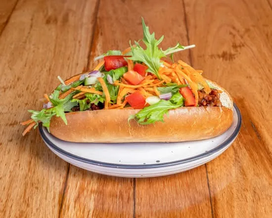 BBQ chicken and garden salad roll